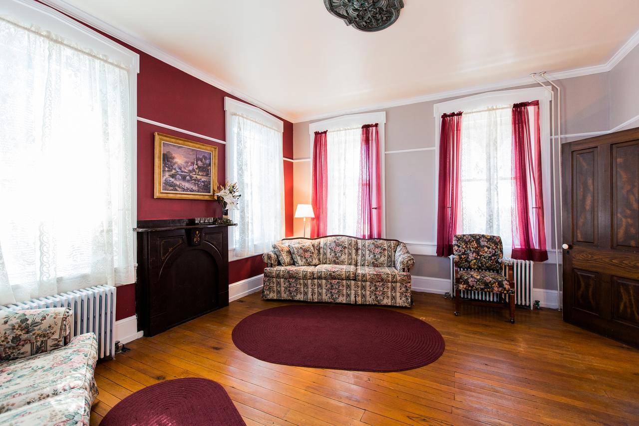 Red Rose Bed & Breakfast Smoketown  Exterior foto